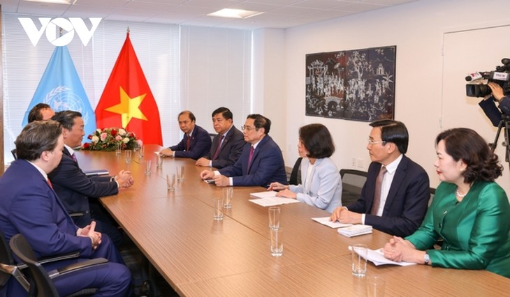 Jefe de Gobierno vietnamita se reúne con gerentes de corporaciones de Estados Unidos - ảnh 1