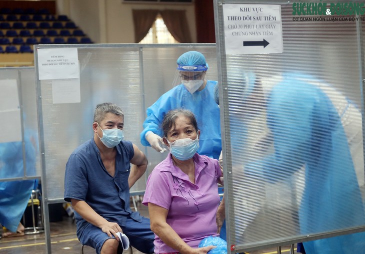 Sigue aumentando número de casos diarios del covid-19 en Vietnam  - ảnh 1