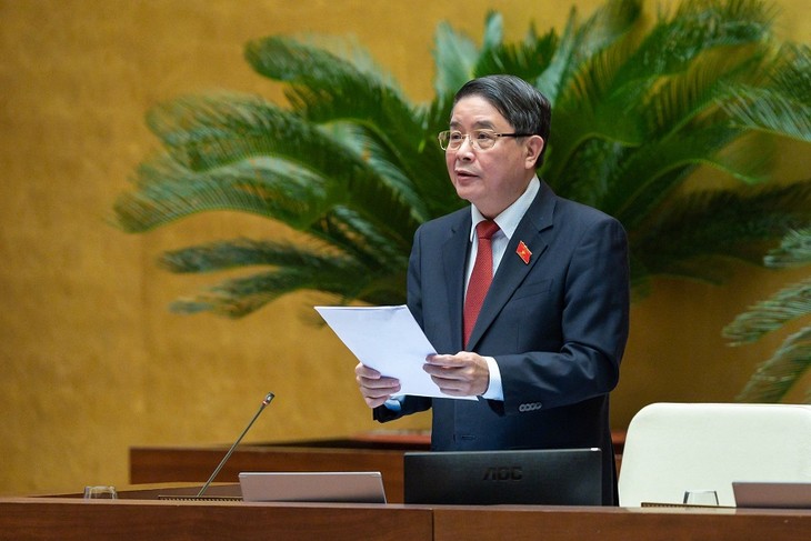 Parlamento vietnamita concluye dos días y medio de debate sobre el desarrollo socioeconómico - ảnh 1