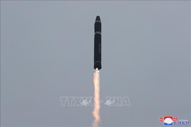 Países expresan su preocupación por el lanzamiento del misil balístico intercontinental de Corea del Norte  - ảnh 1