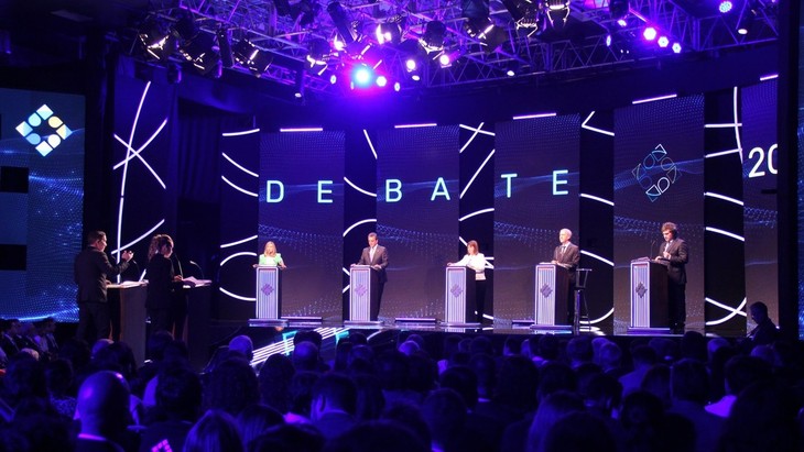Los candidatos presidenciales de Argentina se enfrentan en el segundo debate electoral  - ảnh 1