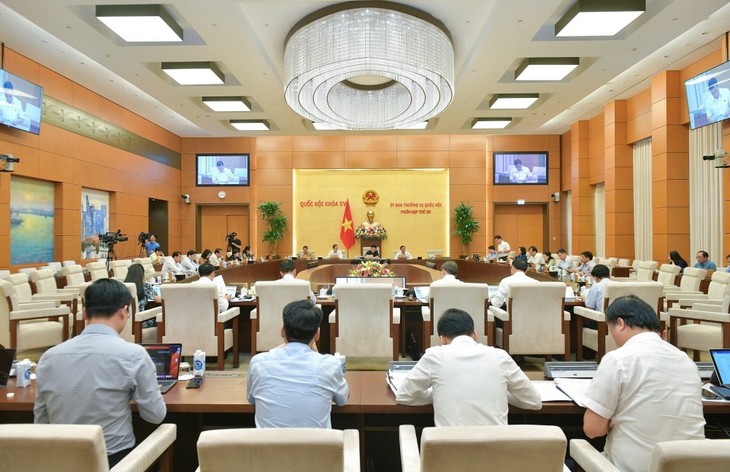 Inauguran la 27.ª reunión del Comité Permanente de la Asamblea Nacional - ảnh 1