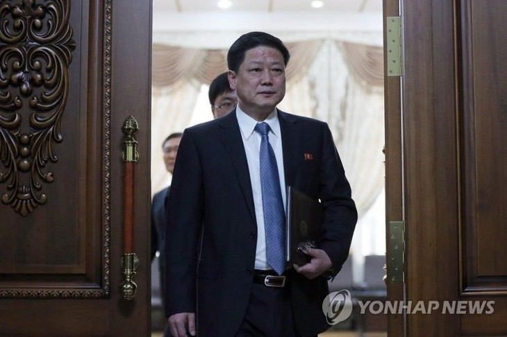 Viceministro de Relaciones Exteriores de Corea del Norte visita China  - ảnh 1
