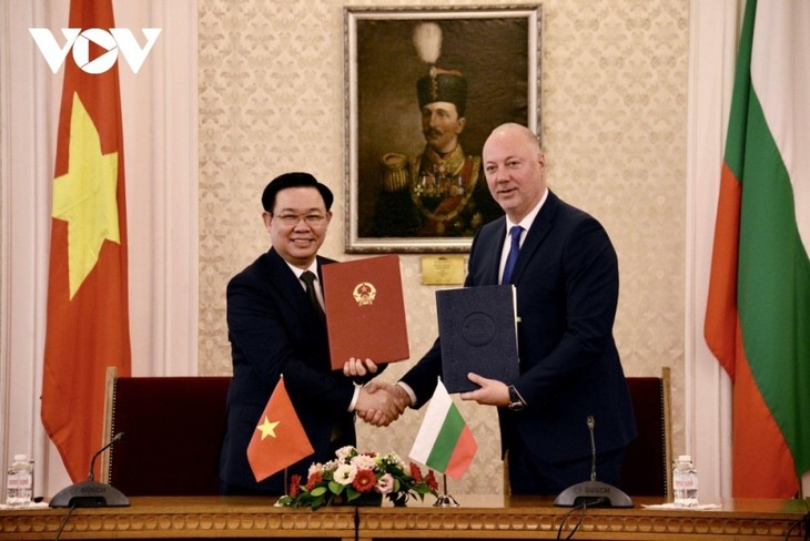 El presidente de la Asamblea Nacional de Bulgaria realizará una visita oficial a Vietnam - ảnh 1