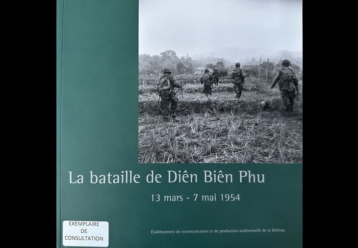 Agencia francesa publica un libro de fotografías sobre la batalla de Dien Bien Phu - ảnh 1