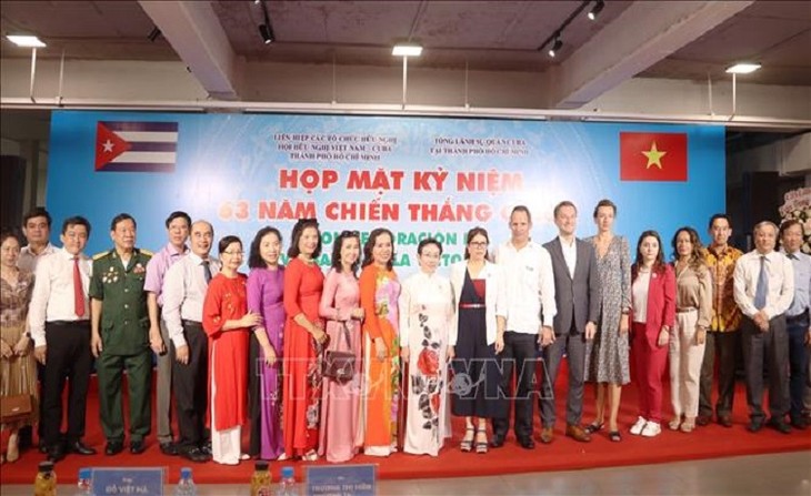 Celebran en Ciudad Ho Chi Minh aniversario de la victoria cubana de Playa Girón - ảnh 1