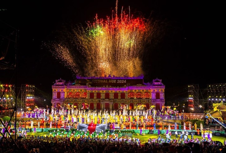 Semana de Festival Internacional de Artes de Hue prevé recibir 100 mil visitantes  - ảnh 1