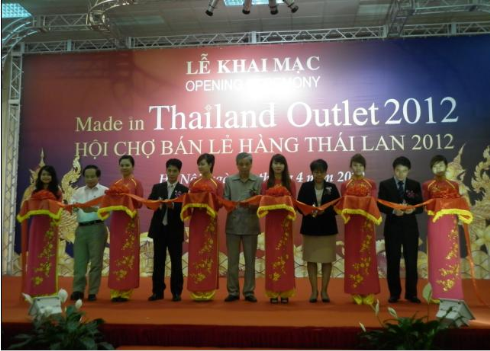 เปิดงานแสดงสินค้าไทยปี 2012 - ảnh 1