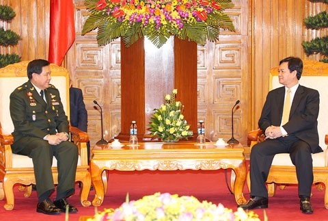 นายกรัฐมนตรีเวียดนามให้การต้อนรับคณะเจ้าหน้าที่ทหารไทย - ảnh 1