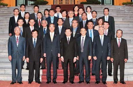 ประธานประเทศ TrươngTấnSang ให้การต้อนรับคณะนักวิชาการของสาธารณรัฐเกาเหลี - ảnh 1