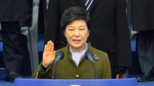 ประธานาธิบดีสาธารณรัฐเกาหลีเยือนประเทศจีน - ảnh 1