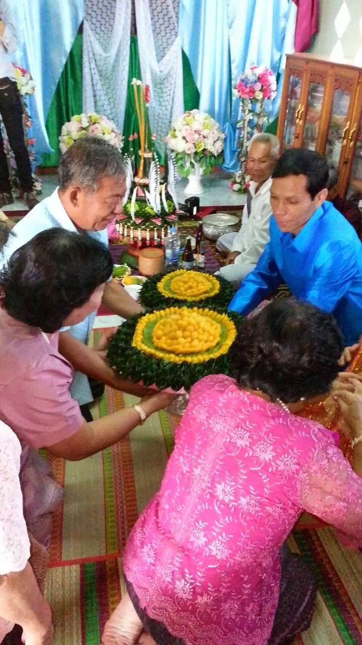 ขนบธรรมเนียมประเพณีการแต่งงานของไทย - ảnh 3