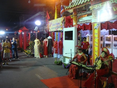 งานเทศกาลเต๊ดเวียตนามที่อุดรธานี - ảnh 3