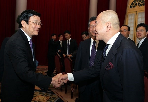 ท่าน เจืองเติ๊นซาง ประธานประเทศให้การต้อนรับคณะผู้แทนสมาพันธ์ผู้ประกอบการญี่ปุ่นประจำเวียดนาม - ảnh 1