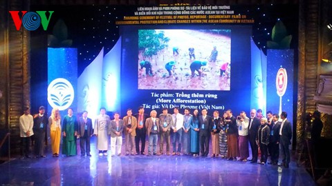 เวียดนามได้รางวัลที่1ประเภทภาพถ่ายเกี่ยการอนุรักษ์สิ่งแวดล้อมในอาเซียน - ảnh 1