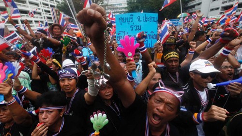 เลขาธิการใหญ่สหประชาชาติเรียกร้องให้จัดการสนทนาเพื่อแก้ไขวิกฤตในไทย - ảnh 1