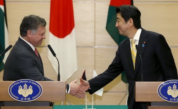 ญี่ปุ่นและจอร์แดนเห็นพ้องขยายความร่วมมือเพื่อต่อต้านกลุ่มไอเอส - ảnh 1