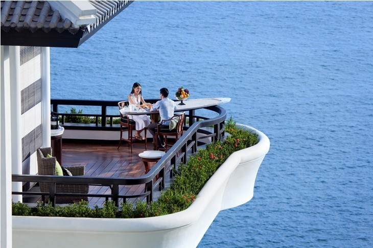 โรงแรม InterContinental Danang Sun Penisula Resort ได้รับรางวัลรีสอร์ทที่หรูหราที่สุดในโลก - ảnh 1