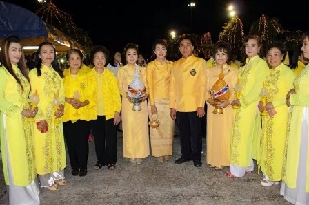 Thái Lan vừa long trọng kỉ niệm 87 năm ngày sinh nhật nhà vua và cũng là Quốc khánh Thái lan - ảnh 2