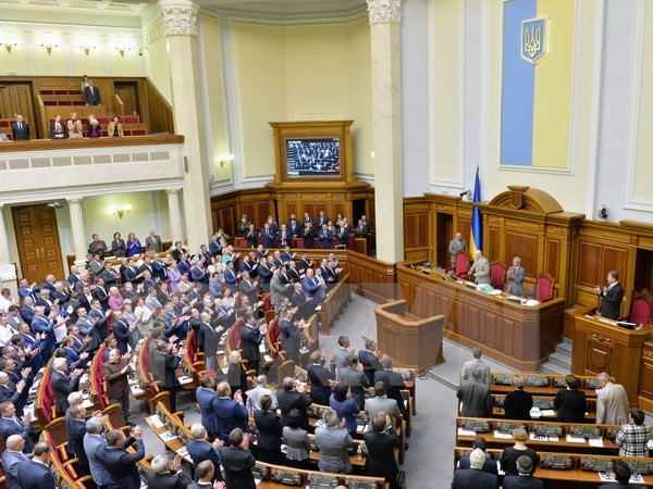  ยูเครนยกเลิกระเบียบการเป็นกลางเพื่อมุ่งสู่การเข้าเป็นสมาชิกขององค์การนาโต้ - ảnh 1