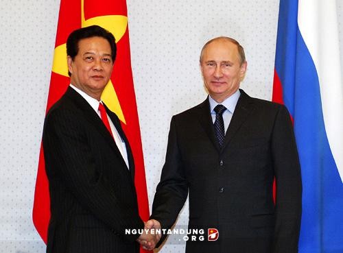 ผู้นำเวียดนามและรัสเซียส่งโทรเลขอวยพรระหว่างกันในโอกาสฉลองครบรอบ 65 ปีการสถาปนาความสัมพันธ์ทางการทูต - ảnh 1