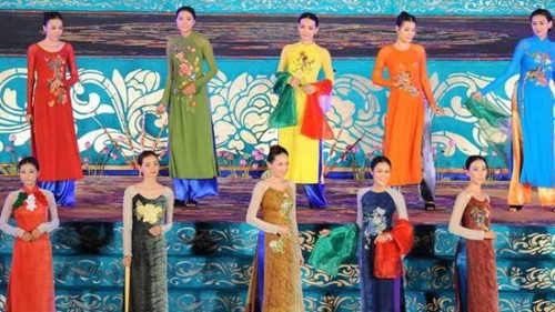 เปิดงานเทศกาลชุดประจำชาติ Ao dai นครโฮจิมินห์ครั้งที่ 2 - ảnh 1