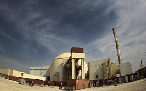 ข้อตกลงด้านนิวเคลียร์ของอิหร่านต่อแรงกดดันกับเส้นตาย - ảnh 1