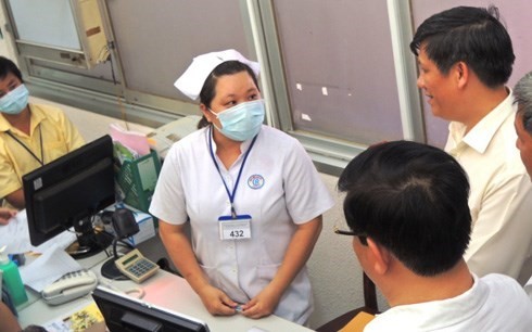 เวียดนามผลักดันการควบคุมการแพร่ระบาดของไวรัสเมอร์สตามจุดผ่านแดนและสนามบิน - ảnh 1