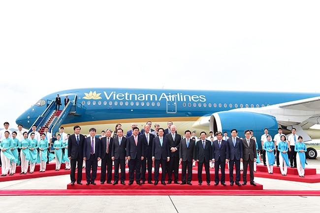 เวียดนามแอร์ไลน์เป็นสายการบินแรกของเอเชียที่ได้รับเครื่องบินแอร์บัส A350-900 - ảnh 1