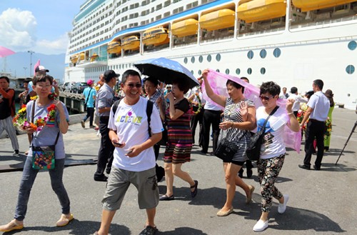 เวียดนามจะต้อนรับนักท่องเที่ยวต่างประเทศคนที่ 10 ล้าน - ảnh 1