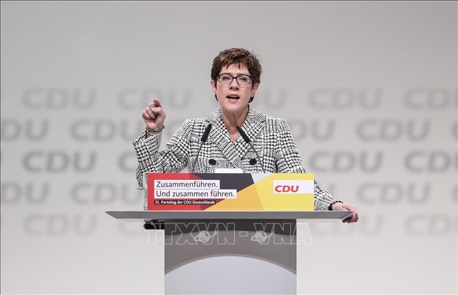 หัวหน้าพรรค CDU คนใหม่ของเยอรมนีเสริมอำนาจ - ảnh 1