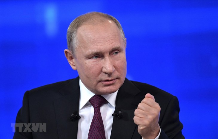 ประธานาธิบดีรัสเซียขยายการคว่ำบาตรต่ออาหารที่นำเข้าจากอียู - ảnh 1