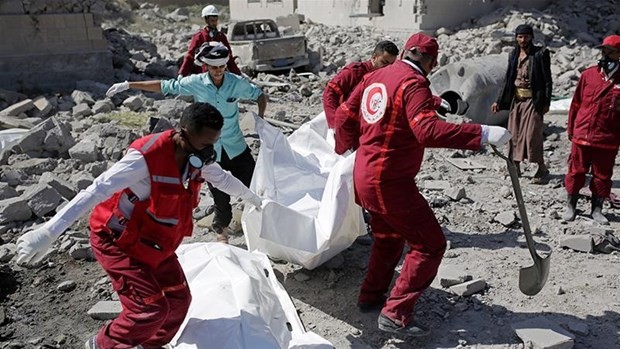 มีผู้เสียชีวิตกว่า 100 คนจากเหตุโจมตีทางอากาศใส่เรือนจำแห่งหนึ่งในเยเมน - ảnh 1