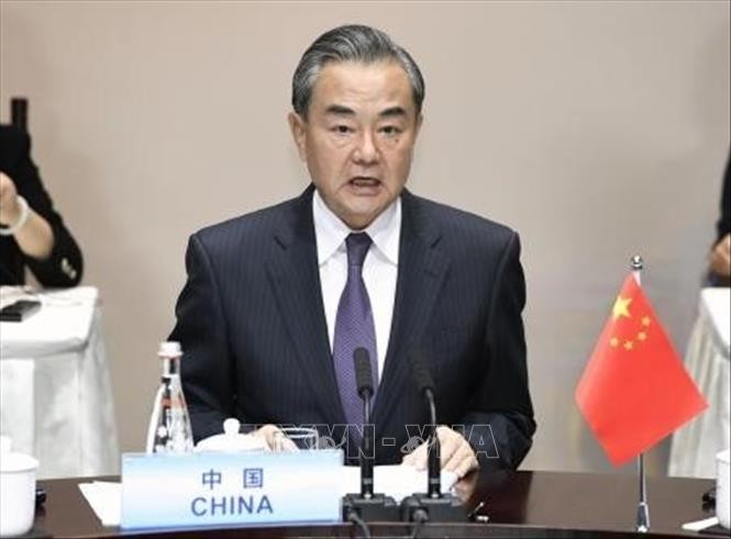รัฐมนตรีต่างประเทศจีนให้การต้อนรับบรรดาเอกอัครราชทูตอาเซียน - ảnh 1