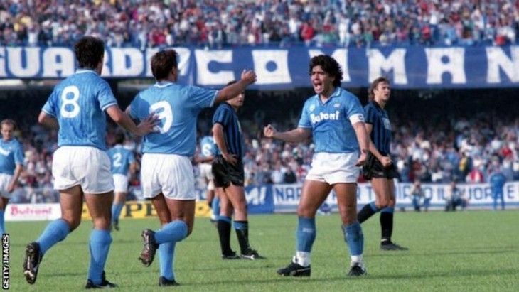 ซุปเปอร์สตาร์ตลอดกาลแห่งวงการฟุตบอล Diego Maradona - ảnh 14
