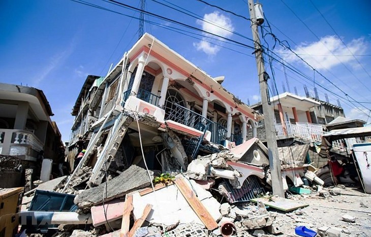 นายกรัฐมนตรี ฝ่ามมิงชิ้ง ส่งโทรเลขแสดงความเสียใจถึงทางการเฮติต่อเหตุแผ่นดินไหวที่เกิดขึ้น - ảnh 1