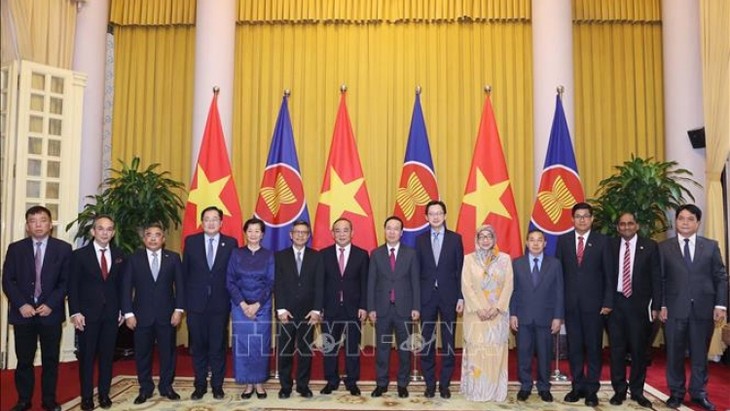 เวียดนามให้ความสำคัญต่อความสัมพันธ์กับประเทศในเอเชียตะวันออกเฉียงใต้ - ảnh 1