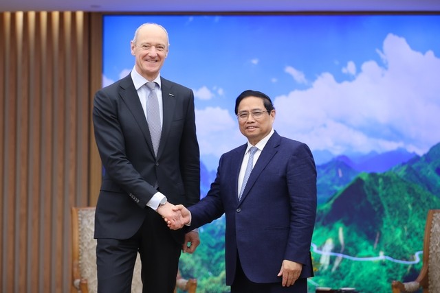 นายกรัฐมนตรี ฝ่ามมิงชิ้ง เสนอให้กลุ่มบริษัท Siemens ส่งเสริมการพัฒนานวัตกรรมในเวียดนาม - ảnh 1
