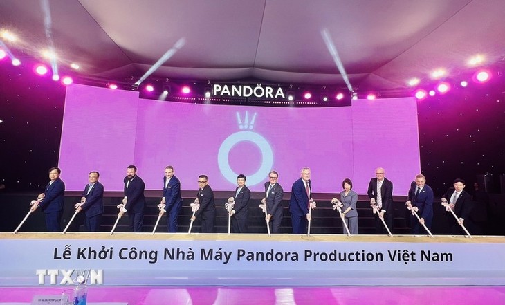 บริษัท Pandora ใช้พลังงานหมุนเวียน 100% ณ โรงงานในเวียดนาม - ảnh 1