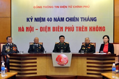 Online talk on “Hanoi-Dien Bien Phu in the air victory”  - ảnh 1