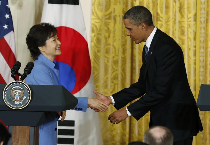 US, South Korea seek peaceful solution on Korean peninsula - ảnh 1
