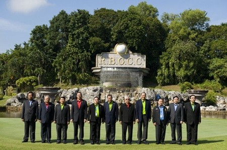 ASEAN pledges stronger cooperation - ảnh 1