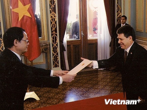 Paraguayan President lauds Vietnam’s development - ảnh 1