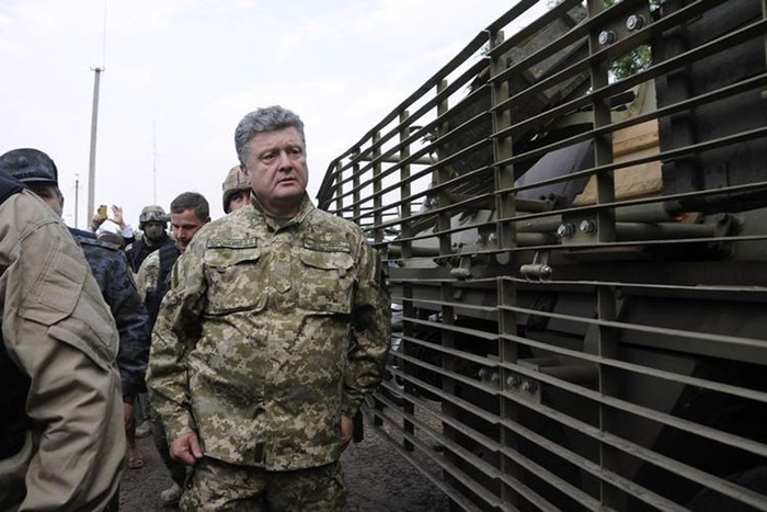 Ukrainian President resumes military campaign - ảnh 1