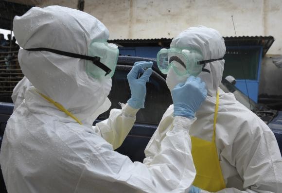 Ebola puts Liberia’s national existence at risk - ảnh 1