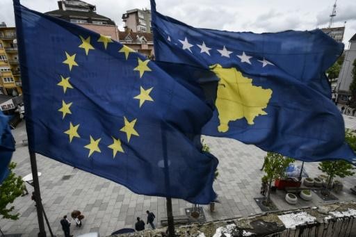 EC proposes visa-free travel to Kosovo people - ảnh 1