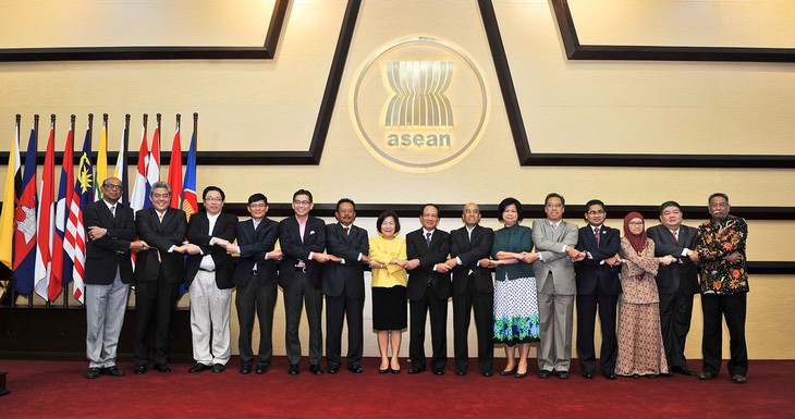 ASEAN countries prepare for AMM 49 - ảnh 1