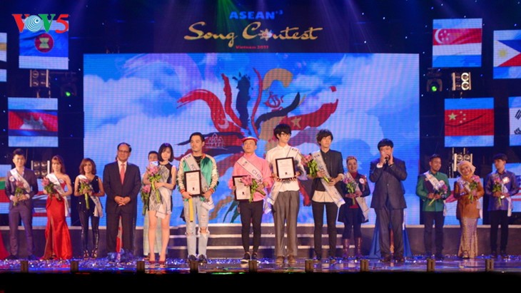 Philippine singer wins ASEAN+3 Song Contest - ảnh 2