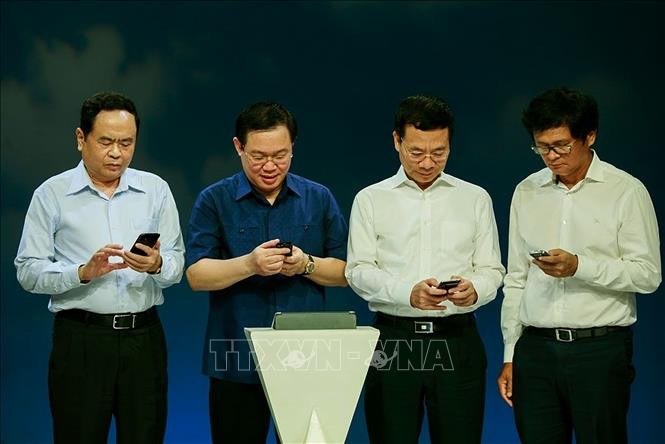 SMS campaign launched to support the poor - ảnh 1