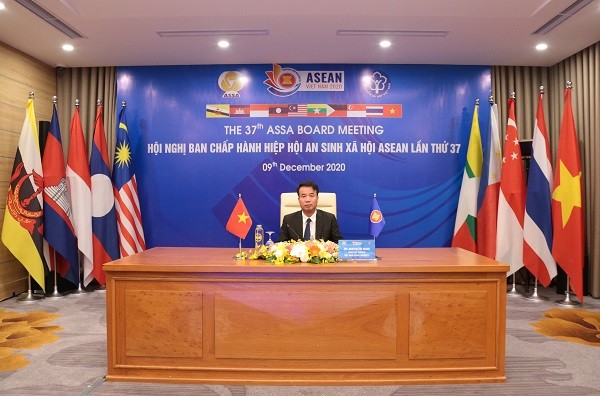Vietnam honored for mobilizing participants to voluntary social insurance - ảnh 1